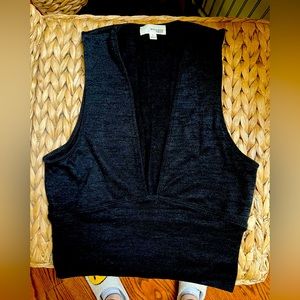 Wilfred free black deep V tank